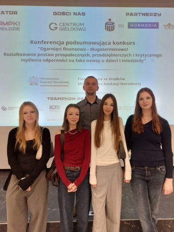 Zdjęcie WhatsApp 2025-12-08 o 05.48.30_7561197d