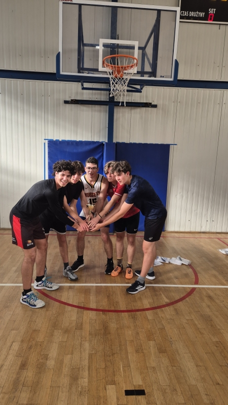 Podsumowanie szkolnego turnieju koszykówki